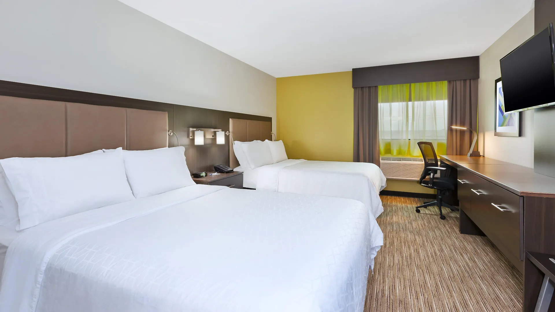 *** Hotel Holiday Inn Express Winnipeg Airport - Polo Park By Ihg Canada