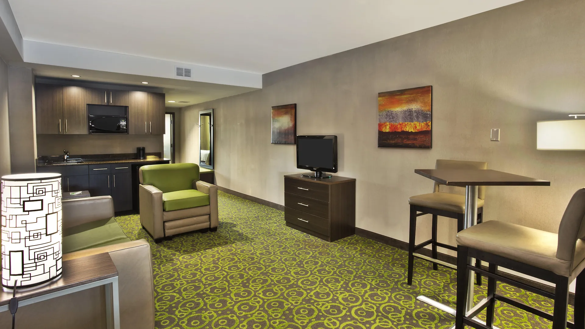 Holiday Inn Express Winnipeg Airport - Polo Park By Ihg Hotel