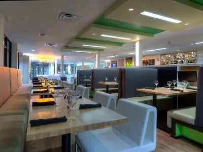 Holiday Inn Express Winnipeg Airport - Polo Park By Ihg Hotel