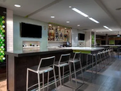 Holiday Inn Express Winnipeg Airport - Polo Park By Ihg